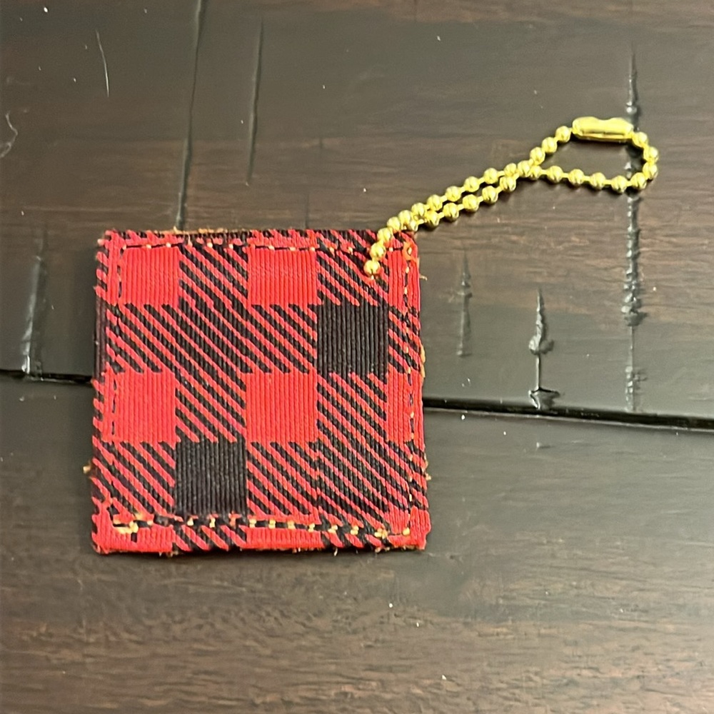 Timberland Leather boot hang tag key chain leather Buffalo Plaid Wheat - Picture 5 of 6
